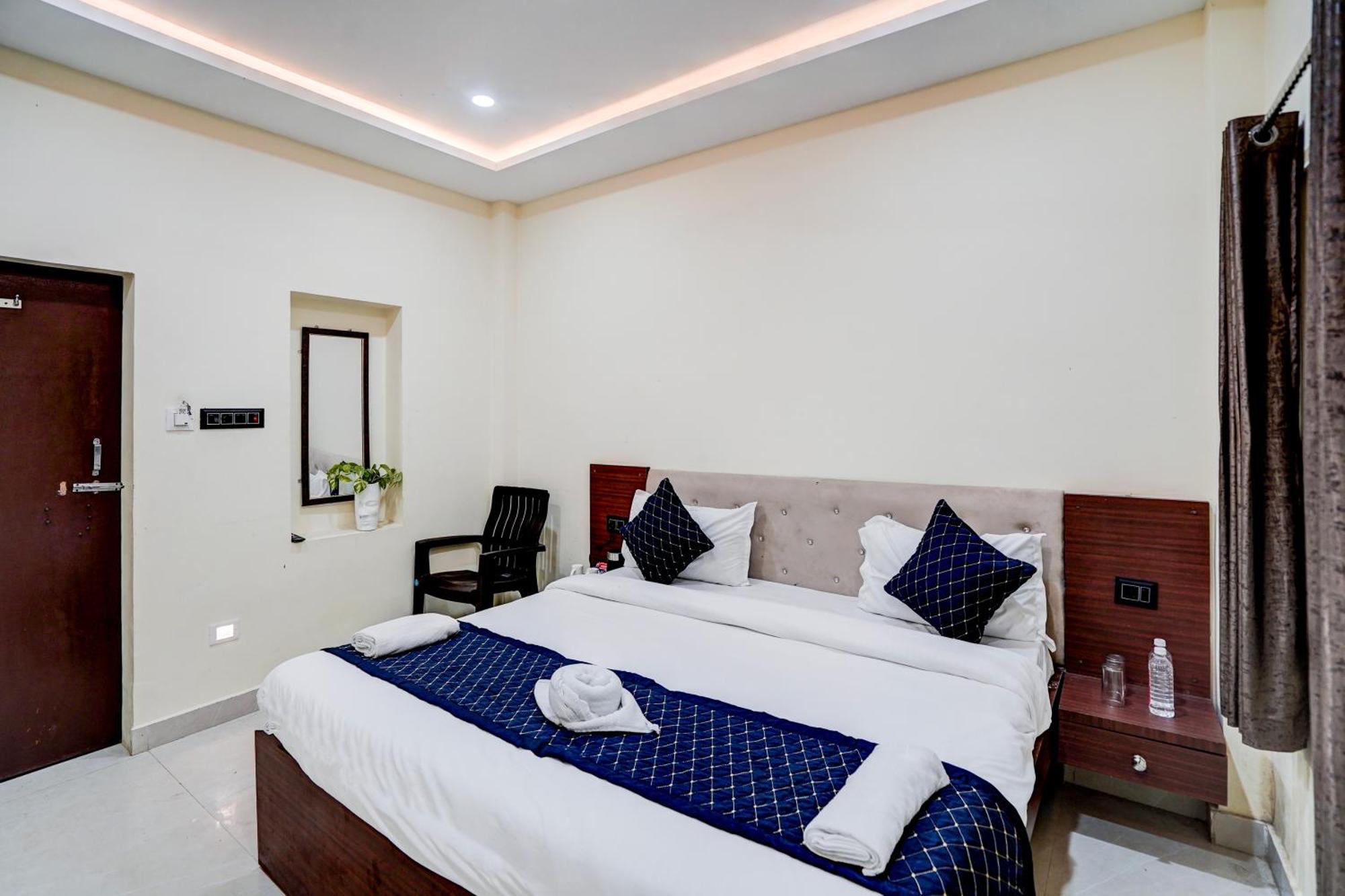 Hotel Vibe Blu- Varanasi Dış mekan fotoğraf