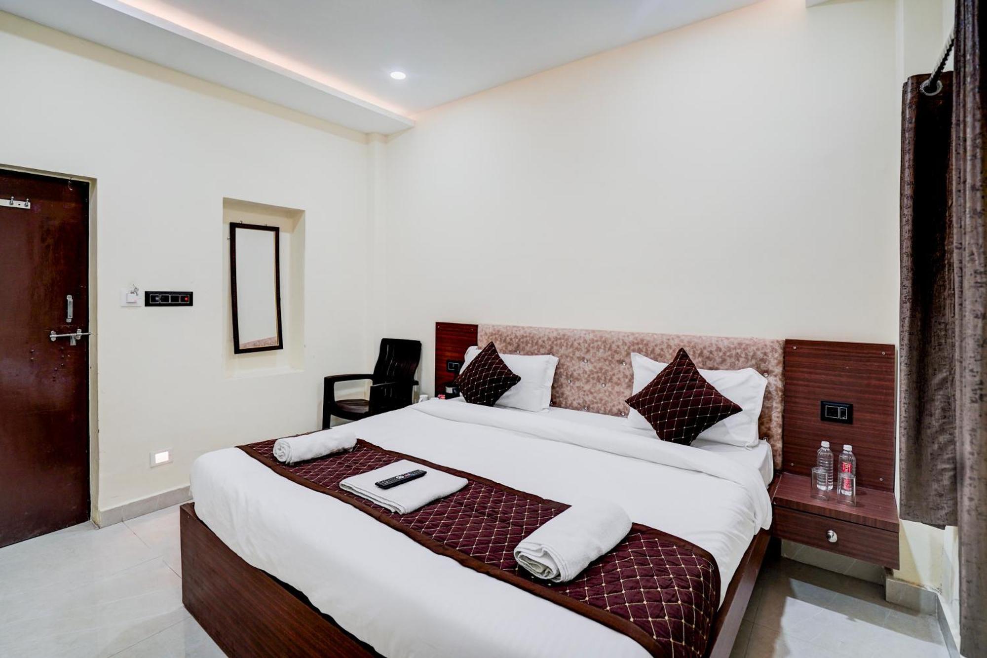Hotel Vibe Blu- Varanasi Dış mekan fotoğraf