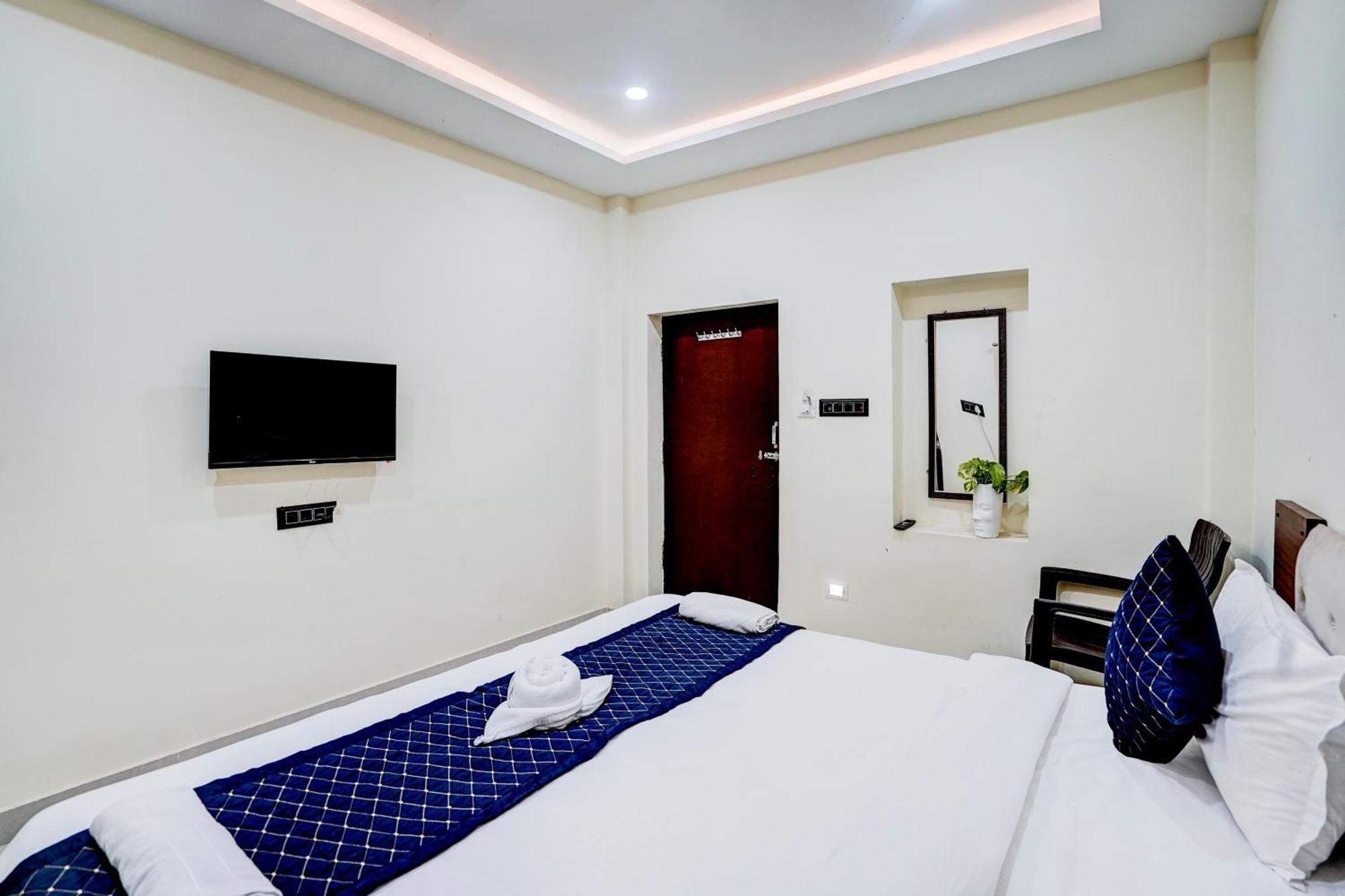 Hotel Vibe Blu- Varanasi Dış mekan fotoğraf